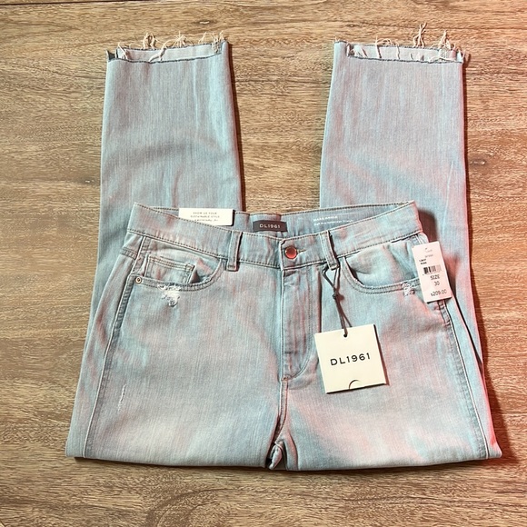 DL1961 Mara Ripped Straight Ankle High- Rise Instasculpt Straight Jeans in Ross - Picture 3 of 16